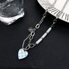 Collar vintage coreano del sur a cuadros azul y blanco encantador de acero de titanio para mujer estilo frío ins colgante con cuentas de vidrio borla cadena para suéter