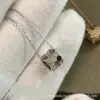 Collar de panal de alta costura para mujer, chapado en oro rosa de 18 quilates, incrustación de diamante CNC, colgante de joyería popular en línea