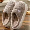 Pantuflas de Algodón Esponjosas para Mujer 2026 Nuevas Otoño/Invierno para Interiores Hogar Cálidas Antideslizantes de Felpa para Pareja Zapatillas de Piso para Hombre