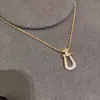 Colar Fred Fecho de Ferradura Pingente em Forma de U Totalmente Cravejado de Diamantes Fecho de Oito Corrente para Clavícula de Casal Corrente Torcida