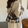 Bolso Tote de Lana a Cuadros de Gran Capacidad para Mujer 2023 Nuevo Otoño e Invierno Simple y Versátil Bolso de Hombro para Viajes de Negocios Lujo Accesible