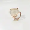 Broche Exquisito Estilo Chanel para Mujer con Perlas y Margaritas Botón Pequeño Antiexposición Pin para Cuello de Camisa Venta Directa de Fábrica