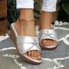 Zapatillas de mujer de talla grande estilo hada, para uso exterior, de comercio exterior transfronterizo, modelo 2026, de moda con faldas, sandalias de una tira para mujer