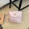 Mochila Feminina Estilo Chanel, Bolsa de Viagem Leve, Nova de 2026 Verão Acolchoada com Corrente Mochila de Nicho para o Dia a Dia