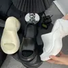 Chinelos de Solado Grosso para Mulheres, Adequados para Uso Externo, Nova Moda Tendência 2026 Chinelos de Verão com Aumento de Altura de 10 cm