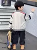 Chaqueta de Béisbol de Otoño para Niños 2026 Nuevo Estilo Coreano Deportiva con Bloques de Color Cuello Alto Chaqueta Versátil