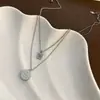 Colar de aço de titânio Golden Love feminino, estilo frio, elegante, corrente de clavícula, design de nicho, simples, combinando com a corrente