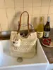 Bolsa Grande de Mão Feminina de Ombro Único Design de Nicho Bolsa de Praia para Férias na Praia Bolsa Tote Tecida de Palha para o Dia a Dia