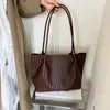 Bolsa Tote de Grande Capacidade Cor Lisa Textura Tecida Estilosa Individual Tendência Moda Casual Trabalho Deslocamento Bolsa de Ombro Único Sob o Braço