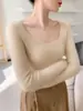 Sentido del diseño~Nuevo suéter de cachemir con cuello en U grande de nicho Otoño/Invierno para mujer, ajuste ceñido, suéter interior, tejido de punto base suave y pegajoso