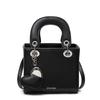 Bolsas de Mão de Alta Qualidade para Mulheres 2025 Verão Novo Design de Nicho Bolsa Princesa Diana Bolsa de Ombro Transversal Versátil e Fashion