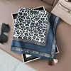 Bufanda Cuadrada Pequeña con Borlas y Estampado de Ponis de Nuevo Estilo, Bufanda de Cuello con Borlas de Moda, Bufanda Delgada para Mujer