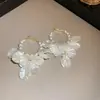 Brincos de Agulha Prata com Diamantes e Pérolas, Design de Borla em Flor, Brincos Estilosos e Luxuosos com um Toque de Alto Padrão