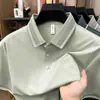 Camiseta de Manga Corta de Moda para Hombre, Nuevo Estilo Verano 2026, Estilo Papá, Cuello Campana, Rayas, Corte Holgado, Camiseta Básica