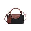 Bolsa de Ombro Pequena de Moda Nicho Bolsa Transversal Feminina Nylon Texturizado Impermeável Bolsa de Mão Essencial para Roupas de Trabalho