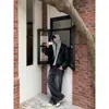 Chaqueta con Capucha de Cuero PU Empalmado Falsa de Dos Piezas para Hombre, Otoño 2026, Holgada Moderna Versátil Casual, Negra para Pareja