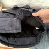 Ropa de Abrigo para Niños 2025 Nuevos Productos de Invierno para Niños Pequeños y Medianos y Niñas Cárdigans de Cuadros Tops Casuales Ropa de Abrigo Ropa de Abrigo Holgada de Algodón