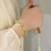 Pulsera de trébol para mujer 2023 nueva pulsera exquisita de lujo ligero de imitación de jade Hetian natural para pulsera de novia