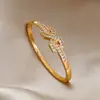 Pulsera Redonda Entrelazada Hueca Transfronteriza Europea y Americana, Pulsera de Declaración Moderna y Única, Joyería de Lujo Ligero de Gama Alta para Mujeres
