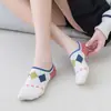 Nuevos Calcetines Invisibles de Algodón Bajos para Mujer de Verano con Estilo Graffiti Colorido y Agarre Antideslizante de Silicona, Venta al por Mayor