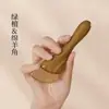 Pequeño palo de masaje de cuerno de oveja, diseñado específicamente para masaje facial y ocular, para relajación y uso general en todo el cuerpo; también una tabla gua sha y masajeador