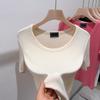 Top Rosa Rosa Mujer Verano 2025 Nuevo Color Pitahaya Frambuesa Hombro Ajustado de Alta Gama Cuello en U Manga Corta Camiseta