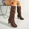 Botas Retro de Ante Sintético con Tacón Grueso hasta Media Pantorrilla para Mujer con Hebilla Metálica Tacón Alto Delgado Cremallera Lateral Estilo Occidental Otoño Invierno Botas Largas