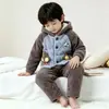 2026 Novos Pijamas Infantis com Capuz Espessos de Fleece Coral Quentes Roupas de Casa de Inverno Preço de Fábrica (Siga)