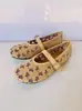 Sapatos Femininos Mary Jane de Bico Redondo com Malha Floral Transfronteiriços Tamanho Grande 35-43 Boca Rasa Fivela Única Respiráveis Sapatos Baixos
