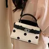 Bolso de Mano Pequeño Exquisito Súper Moderno para Mujer, Nuevo Bolso de Hombro de Lunares Verano 2026, Bolso Cuadrado Pequeño Cruzado para Viajes