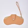 Estojo Portátil para Óculos de Couro PU Anti-Perda Portátil Bolsa para Óculos de Sol de Viagem Bolsa para Óculos Bolsa para Meninas Pingente Bolsa para Óculos