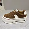 Zapatos de Entrenamiento Alemanes de Cuero Suave Melanoid Suela Gruesa para Mujer Otoño 2026 Nuevos Punta Redonda Aumentador de Altura Versátiles Deportivos Casuales Zapatos de Tabla
