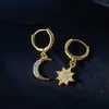 Brincos de Estrela e Lua de Alta Qualidade para Mulheres, Design de Nicho Estilo Ins, Único e Simples, Compacto e Versátil, Presilhas de Orelha e Acessórios Populares Online