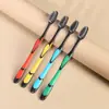 Suministro de Cepillos de Dientes Little Doctor Empaquetado Individualmente Tienda de Supermercado Hospitalidad en el Hogar Cepillo de Dientes de Bambú con Carbón y Cerdas Suaves Cepillo de Dientes para Adultos con Cerdas Suaves