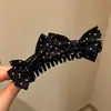 Acessórios de cabelo elegantes e sofisticados: grampos de cabelo para dar volume, presilhas de garra, presilhas verticais, presilhas de laço, presilhas banana, presilhas torcidas doces e estilosas