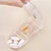 Cortador de Pastillas Transparente con Tapa Abatible Divisor de Pastillas Portátil Divisor de Pastillas de Plástico para el Hogar Cortador de Medicamentos Caja de Pastillas de Almacenamiento