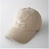 Gorra de Béisbol Lisa de Color Sólido con Bordado de Letras Minimalista Estilo Pareja Unisex Versátil para Viajes Compras Protección Solar Gorra Pico de Pato Moderna