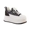 Zapatillas blancas para mujer con plataforma oculta para aumentar la altura 2026 nuevo estilo otoño plataforma estilo coreano zapatos casuales para mujeres bajas zapatos de mujer con suela gruesa de 10 cm