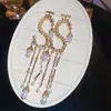 Pendientes de Botón de Perla con Letra S Vintage, Pendientes de Lujo Ligero de Gama Alta, Pendientes de Estilo Retro Exagerado