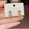 Pendientes Cuadrados de Perla Chapados en Oro Real de 18 Quilates Pendientes de Lujo Accesible Versátiles de Nicho Pendientes Personalizados de Gama Alta para Mujeres
