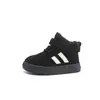 Botas Infantiles 2025 Nuevas Llegadas de Invierno Zapatos de Algodón para Niños Botas de Nieve Cálidas para Niños Medianos y Grandes Zapatos Antideslizantes con Felpa para Niñas