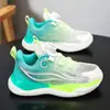 Sapatos Femininos Dad Shoes 2026 Verão Novo Tênis Esportivo Infantil para Meninas Tênis de Malha Respirável Leve para Corrida