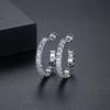 Brincos Jinse de Orelha Grande para Mulheres Cobre com Zircônia Inlaid Moda Europeia e Americana Personalidade Design ins Feminino Gancho de Orelha em Forma de C