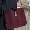 Bolsa Pequena Fosca Retrô Outono e Inverno para Mulheres 2025 Nova Versátil para o Dia a Dia Bolsa de Ombro Bolsa de Axila Bolsa Transversal Bolsa Saco