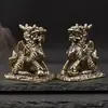 Peças Decorativas de Kirin de Cobre, um Par de Figurinhas Kirin de Latão Pisando em Lingotes, Decorações para Escritório e Sala de Estar, Atacado de Artigos de Cobre