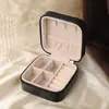 Caja de Joyería Mini Cuadrada Caja de Joyería de Viaje Caja de Almacenamiento para Pendientes y Anillos Caja de Almacenamiento de Joyería Transfronteriza