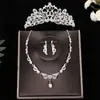 Corona de Novia Europea y Americana Tiara Collar Pendientes Pedrería Juego de Tres Piezas Vestido de Novia Principal Corona de Cumpleaños Joyería Retro