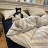 Funda de edredón a rayas y cuadros de algodón lavado, juego de cama de cuatro piezas, estilo sábana plana, estilo sábana ajustable, juego de tres piezas para dormitorio, estilo simple y minimalista