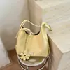 Bolso Tote de Textura Tejida Simple y Elegante 2026 Nuevo Gran Capacidad para el Trabajo y los Viajes Diarios Alta Apariencia Personalidad Bolso de Hombro Único Moderno