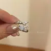 Anel de Zircônia Azul Marinho Amor Luar para Mulheres Luxo Leve Design de Nicho Anel de Dedo Avançado Anel Ajustável Exquisito
